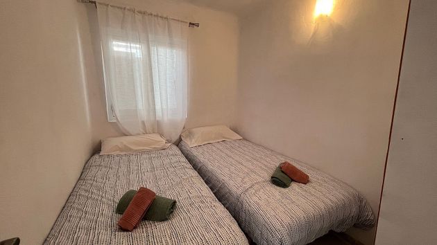 Foto 1 de Casa en lloguer a calle Callosa D'en Sarrià de 2 habitacions amb terrassa i mobles