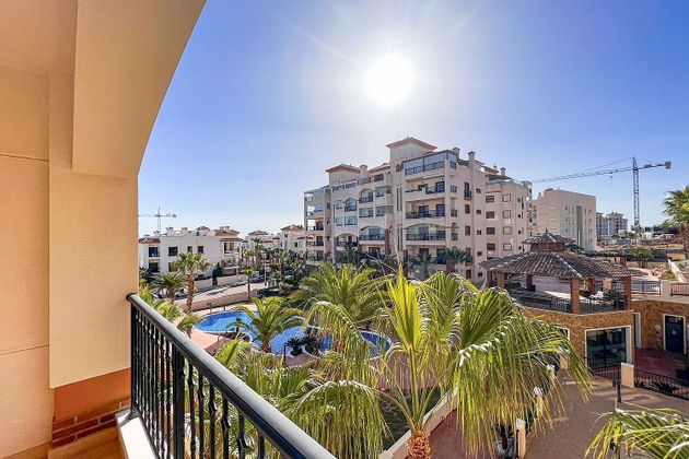 Foto 2 de Pis en venda a calle Callosa de 2 habitacions amb terrassa i piscina