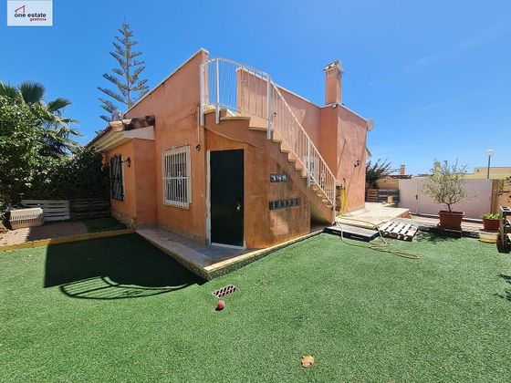 Foto 2 de Casa en venda a Bonalba-Cotoveta de 2 habitacions amb terrassa i piscina