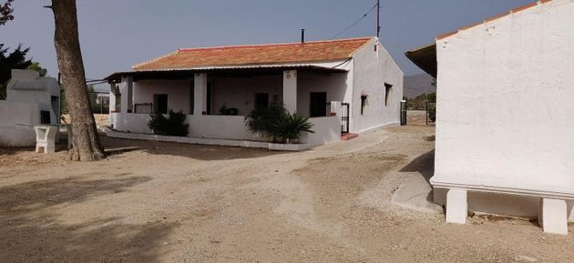 Foto 1 de Casa rural en venda a Crevillent de 3 habitacions i 180 m²