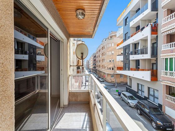 Foto 2 de Venta de piso en calle Fragata de 2 habitaciones con terraza y balcón