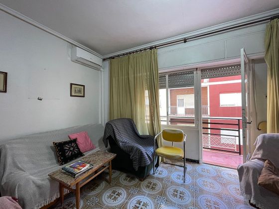 Foto 2 de Pis en lloguer a calle Maestro Moreno de 4 habitacions amb terrassa i mobles