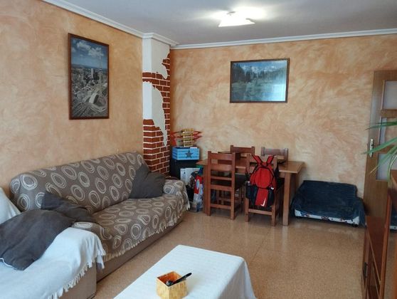 Foto 2 de Piso en venta en Torrellano de 3 habitaciones con garaje y aire acondicionado