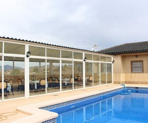 Foto 2 de Xalet en venda a El Fondo de les Neus-El Hondon de las Nieves de 12 habitacions amb piscina i jardí