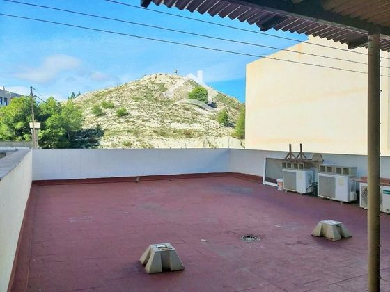 Foto 2 de Venta de casa en Villafranqueza de 4 habitaciones con terraza y garaje