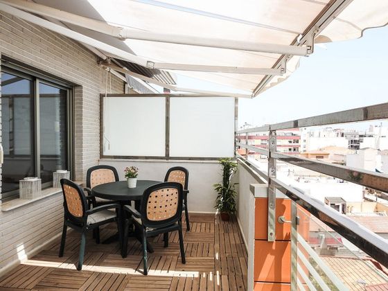 Foto 1 de Àtic en venda a Centro - Torrevieja de 3 habitacions amb terrassa i balcó