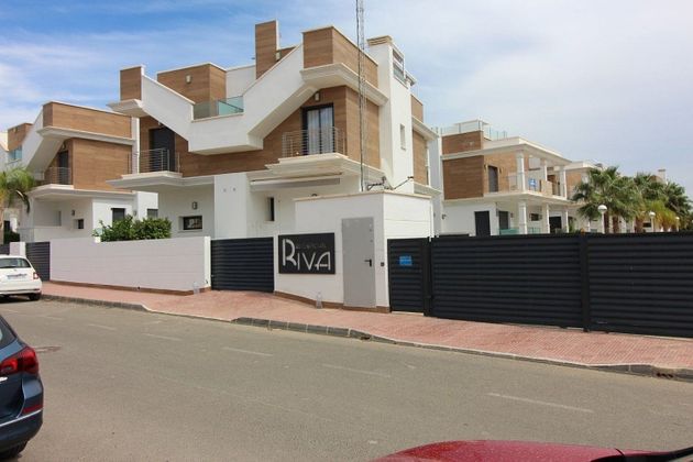 Foto 1 de Casa adossada en venda a Ciudad Quesada de 4 habitacions amb terrassa i piscina