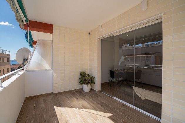 Foto 1 de Ático en venta en Playa de los Locos de 3 habitaciones con terraza y ascensor