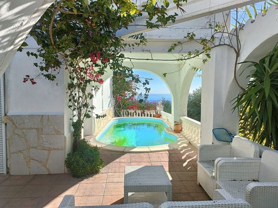 Foto 1 de Chalet en venta en Guadalest de 2 habitaciones con terraza y piscina
