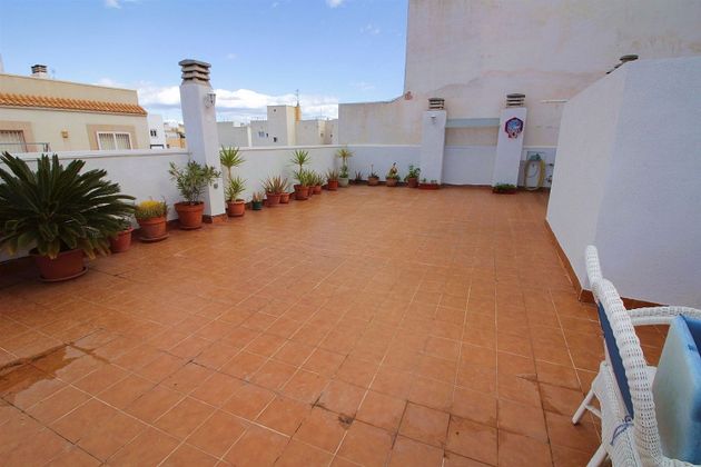 Foto 2 de Àtic en venda a calle La Paz de 3 habitacions amb terrassa i balcó