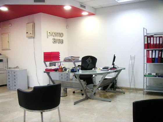 Foto 1 de Alquiler de oficina en Benalúa con aire acondicionado