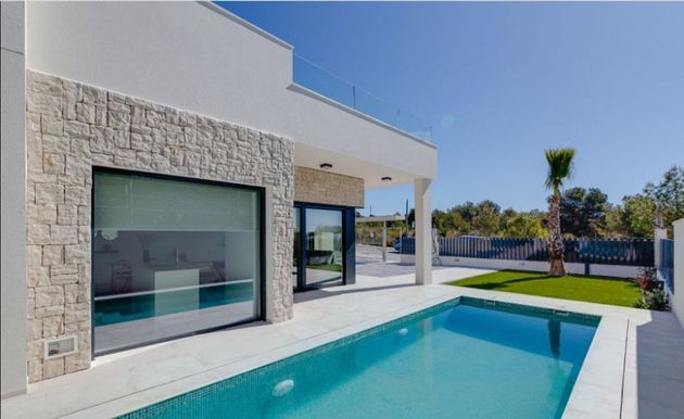 Foto 2 de Casa en venda a Finestrat pueblo de 3 habitacions amb terrassa i piscina