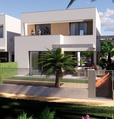 Foto 1 de Venta de casa en Centro - Murcia de 3 habitaciones con terraza y piscina