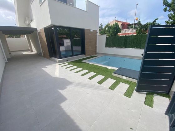 Foto 2 de Casa en venta en Algezares de 3 habitaciones con terraza y piscina