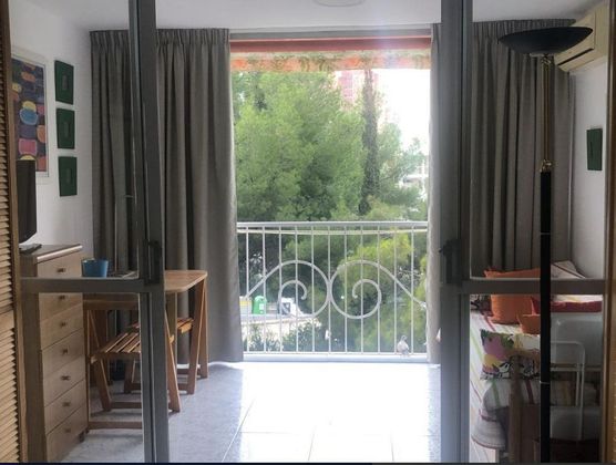 Foto 2 de Piso en venta en Rincón de Loix de 2 habitaciones con terraza y piscina