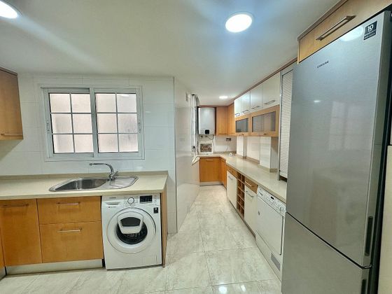Foto 2 de Piso en venta en Ensanche - Diputación de 3 habitaciones con garaje y aire acondicionado
