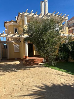 Foto 1 de Casa en venda a calle Monte de Santa Pola de 2 habitacions amb terrassa i piscina