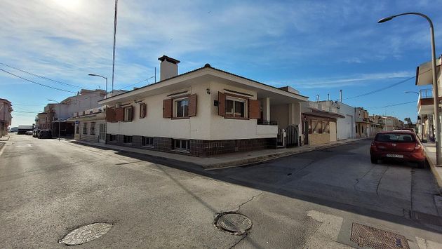 Foto 1 de Casa adossada en venda a Zona Pueblo de 3 habitacions amb terrassa i aire acondicionat