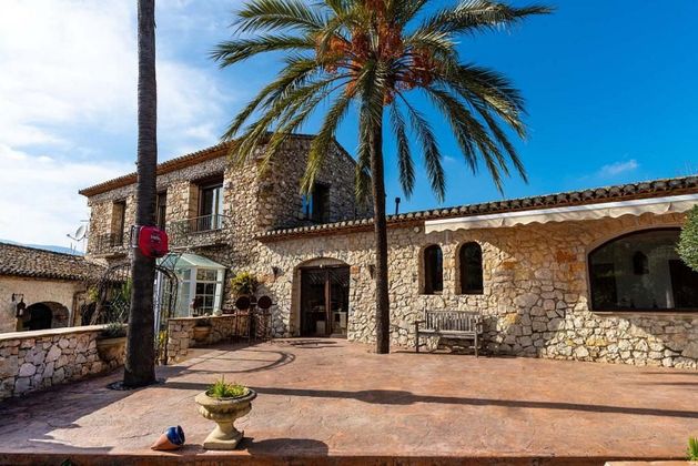 Foto 1 de Casa en venda a Jalón/Xaló de 6 habitacions amb piscina i aire acondicionat