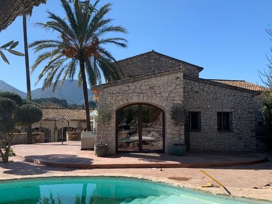 Foto 2 de Venta de casa en Jalón/Xaló de 6 habitaciones con piscina y aire acondicionado