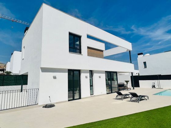 Foto 2 de Casa en venta en Cala de Finestrat de 4 habitaciones con terraza y piscina