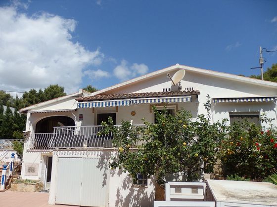 Foto 2 de Casa en venta en El Portet - Pla de Mar de 3 habitaciones con piscina y garaje