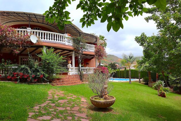 Foto 2 de Casa en venta en Vall d´Uixó (la) de 6 habitaciones con terraza y piscina