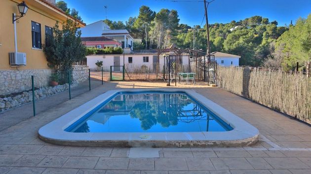 Foto 2 de Casa en venda a La Loma de 4 habitacions amb terrassa i piscina