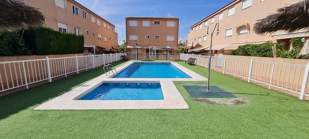 Foto 2 de Casa en venda a Virgen del Remedio de 4 habitacions amb terrassa i piscina