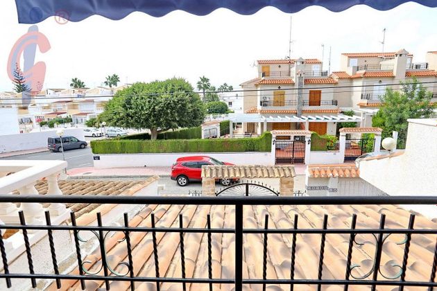 Foto 2 de Venta de chalet en Urbanizaciones de 3 habitaciones con terraza y piscina