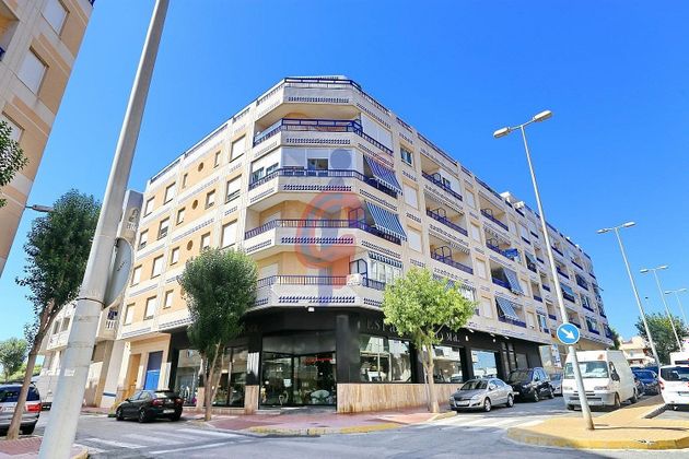 Foto 1 de Àtic en venda a calle Giner de Los Ríos de 3 habitacions amb terrassa i garatge