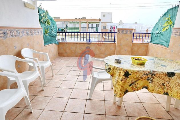 Foto 2 de Àtic en venda a calle Giner de Los Ríos de 3 habitacions amb terrassa i garatge