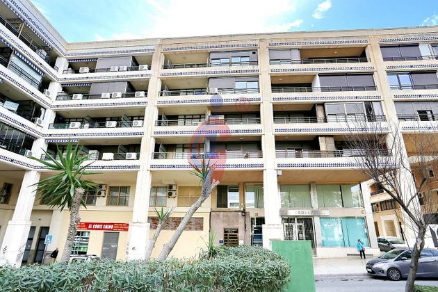Foto 1 de Pis en venda a calle De Damasco de 3 habitacions amb terrassa i ascensor