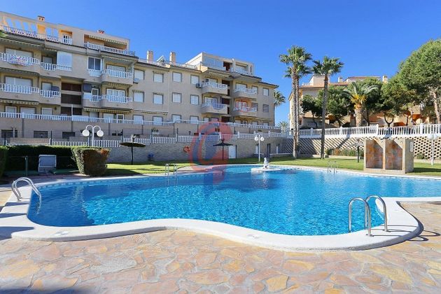 Foto 1 de Àtic en venda a avenida De Cervantes de 3 habitacions amb terrassa i piscina