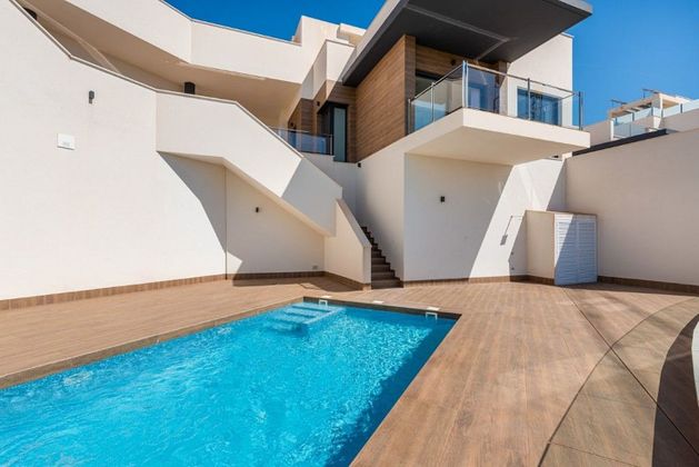 Foto 1 de Venta de casa en San Miguel de Salinas de 3 habitaciones con piscina y aire acondicionado