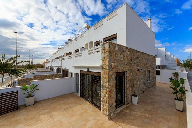 Foto 1 de Dúplex en venda a Zona Pueblo de 3 habitacions amb terrassa i piscina