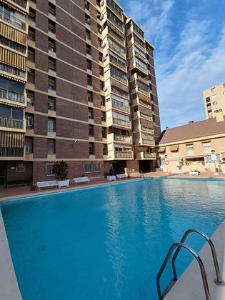 Foto 1 de Pis en lloguer a calle Pardo Gimeno de 4 habitacions amb terrassa i piscina