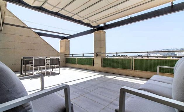 Foto 2 de Piso en venta en avenida San Bartolome Tir de 2 habitaciones con terraza y piscina
