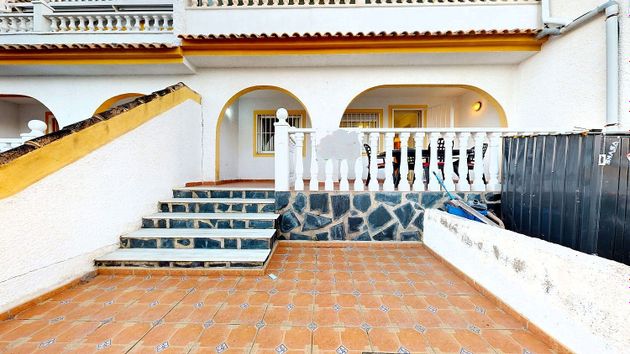 Foto 1 de Pis en venda a calle De Orden Jonico de 3 habitacions amb terrassa i piscina