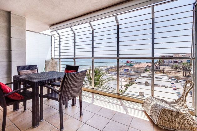 Foto 1 de Piso en venta en Playa de los Locos de 3 habitaciones con terraza y balcón