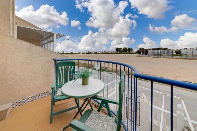 Foto 2 de Ático en venta en La Siesta - El Salado - Torreta de 2 habitaciones con terraza y piscina