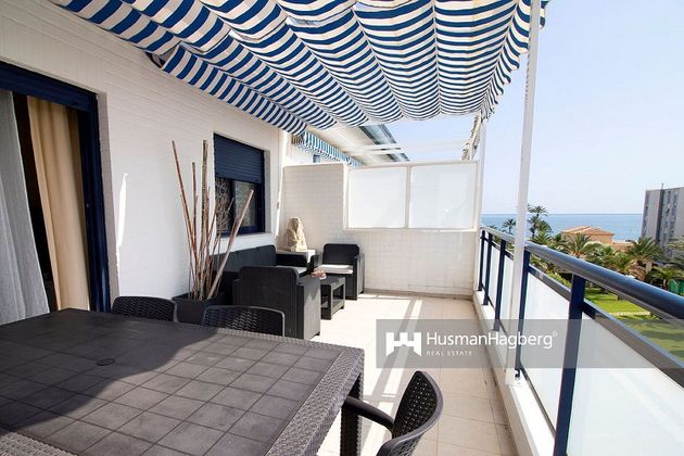 Foto 1 de Dúplex en venda a Les Marines/Las Marinas de 3 habitacions amb terrassa i piscina
