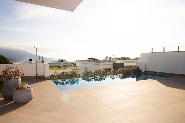 Foto 2 de Xalet en venda a Polop de 4 habitacions amb terrassa i piscina