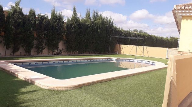 Foto 1 de Xalet en lloguer a Corvera de 3 habitacions amb piscina i jardí