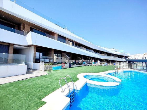 Foto 1 de Ático en alquiler en Gran Alacant de 2 habitaciones con terraza y piscina