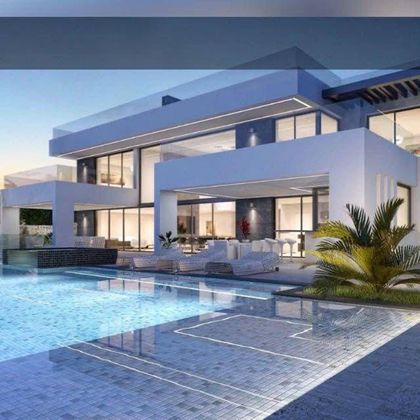 Foto 1 de Casa en venta en Cala de Finestrat de 8 habitaciones con terraza y piscina