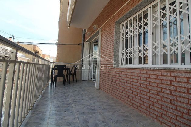 Foto 1 de Piso en venta en Centro - Alcazares, Los de 4 habitaciones con terraza y aire acondicionado