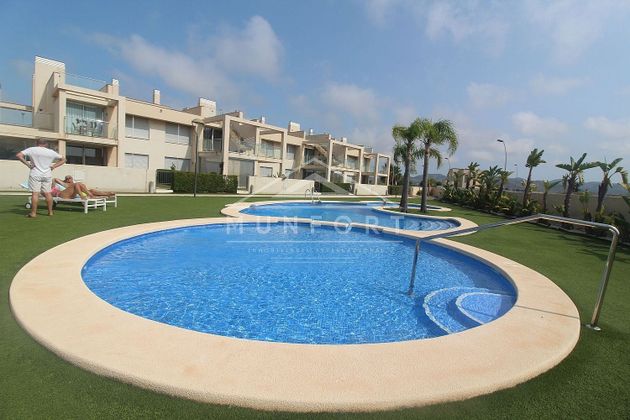 Foto 2 de Venta de piso en Los Urrutias de 2 habitaciones con terraza y piscina