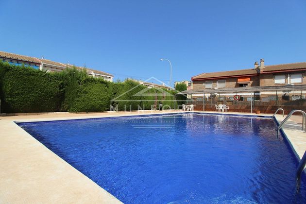 Foto 1 de Venta de piso en Santiago de la Ribera de 3 habitaciones con terraza y piscina