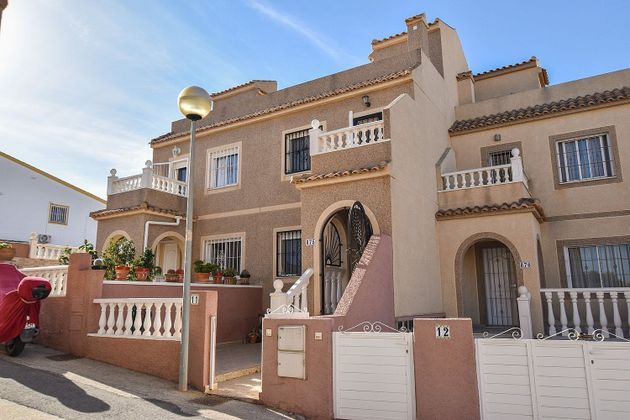 Foto 1 de Casa adosada en venta en avenida D'escandinàvia de 2 habitaciones con terraza y piscina